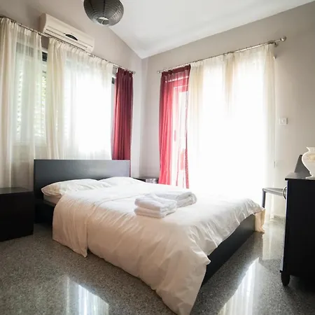 Tatil Evi Chris